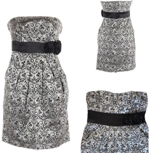 Speechless Strapless Dress w/pockets and waist detail - Picture 1 of 9